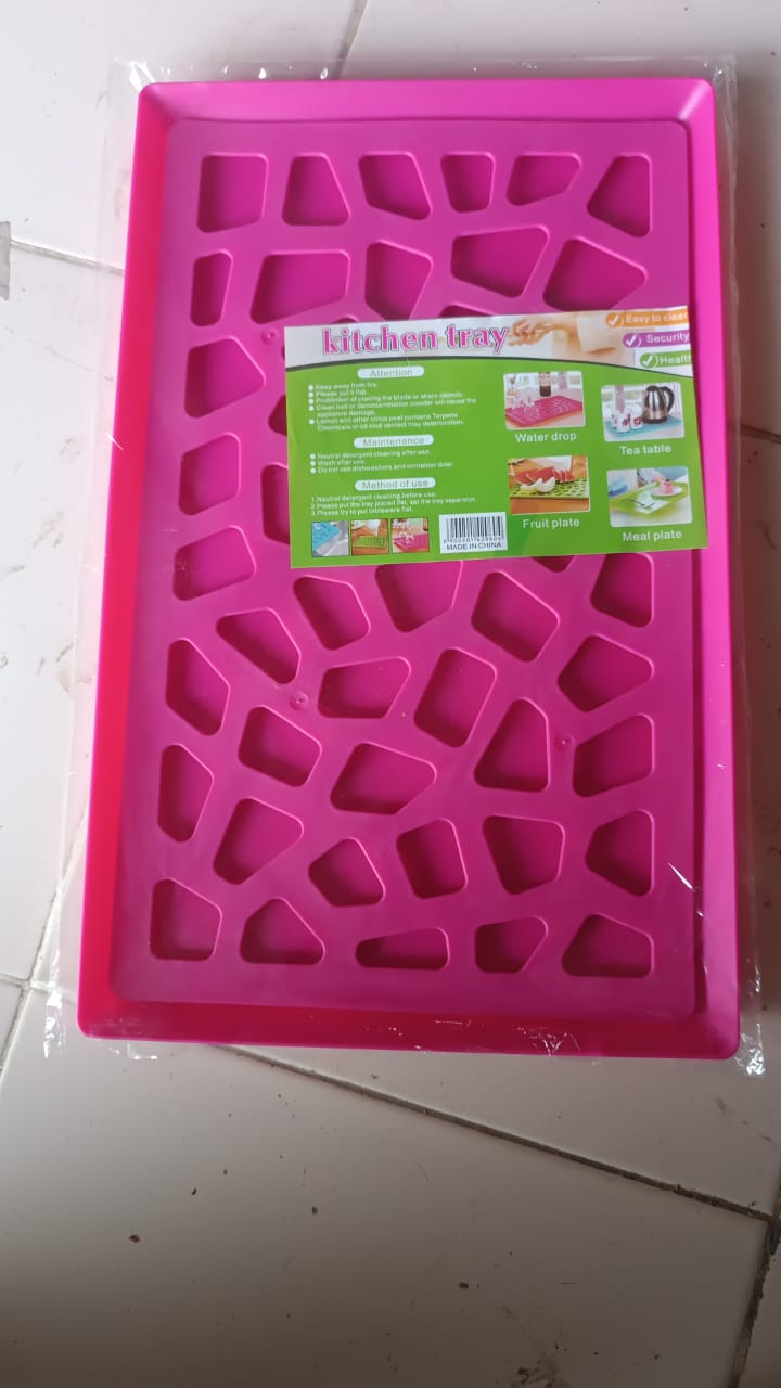 Plastic Kitchen Tray with Modern Hollow Design (40x25 cm) Plastic Kitchen Tray with Modern Hollow Design (40x25 cm)